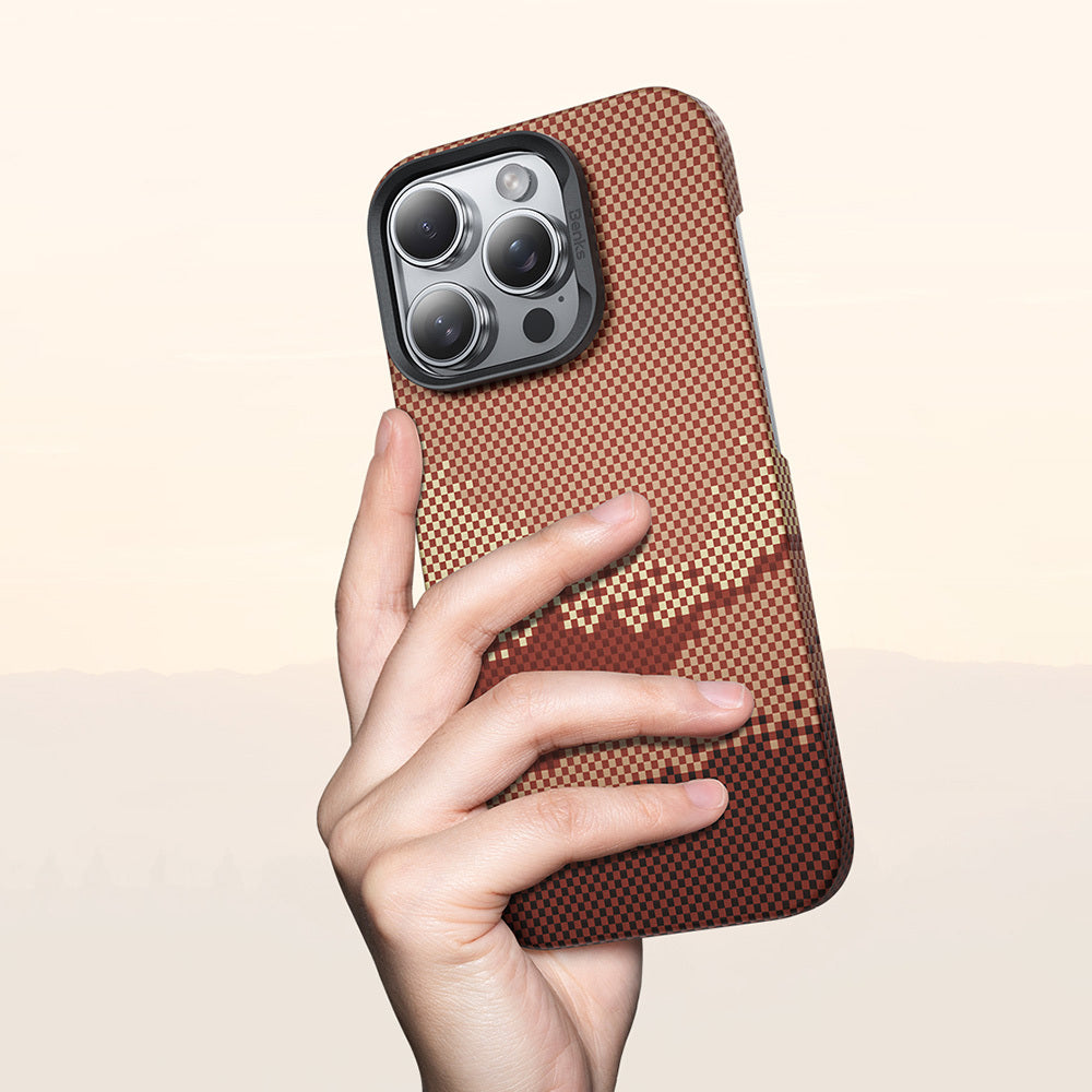 iPhone 16 Pro Max Kılıf Magsafe Şarj Özellikli Benks GoldenTide ArmorAir 600D Kevlar Kılıf Gold