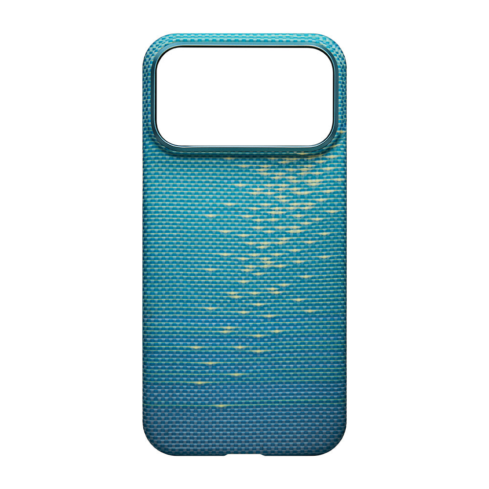 Apple iPhone 17 Pro Kılıf M-safe Şarj Özellikli Aramid Fiber Pitaka Glints of Gold Ultra Slim Serisi Kapak Gold