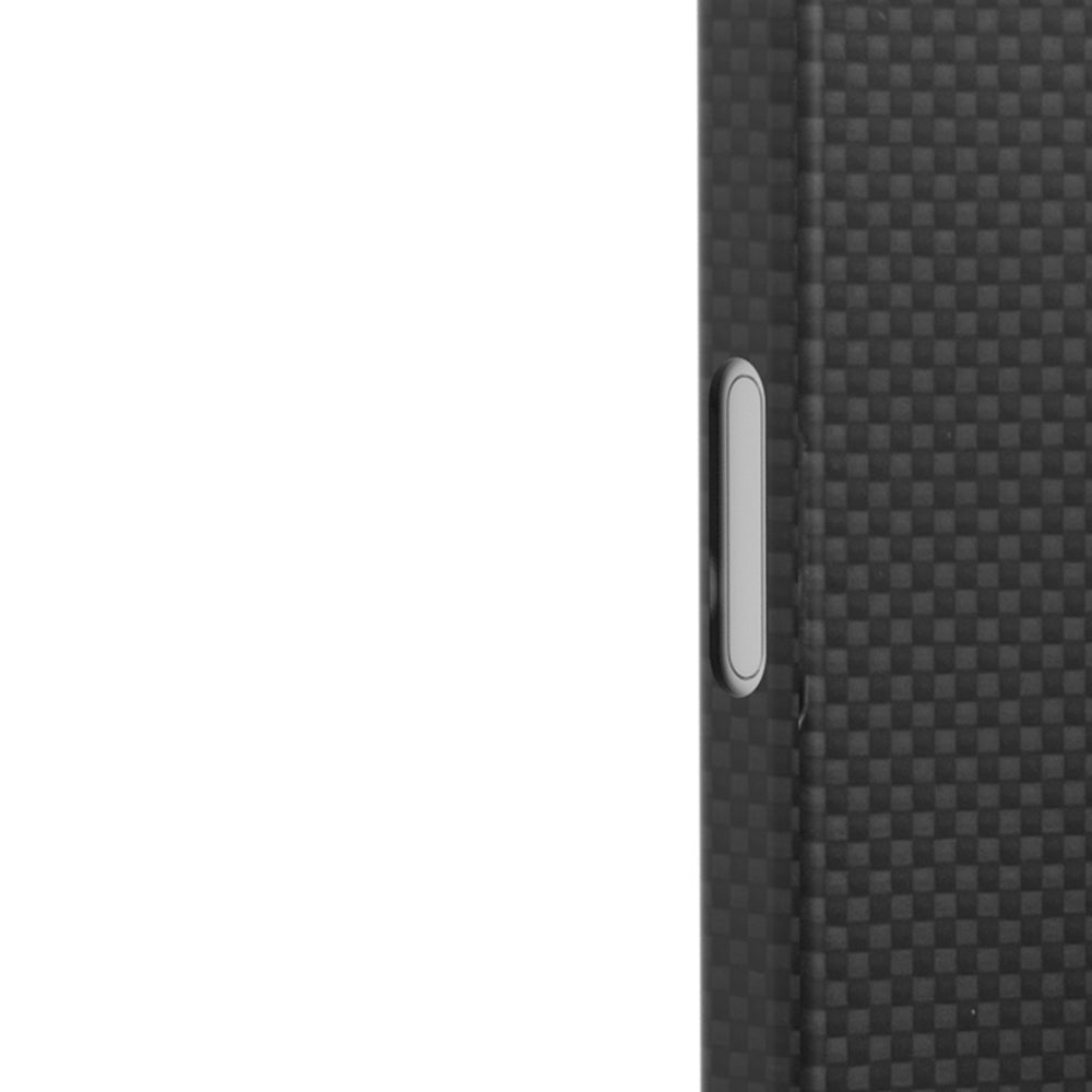 Apple iPhone 17 Pro Kılıf M-safe Şarj Özellikli Aramid Fiber Youngkit 1500D Kevlar Extreme Wing Titanyum-Gold Serisi Kapak Titanyum-Gold