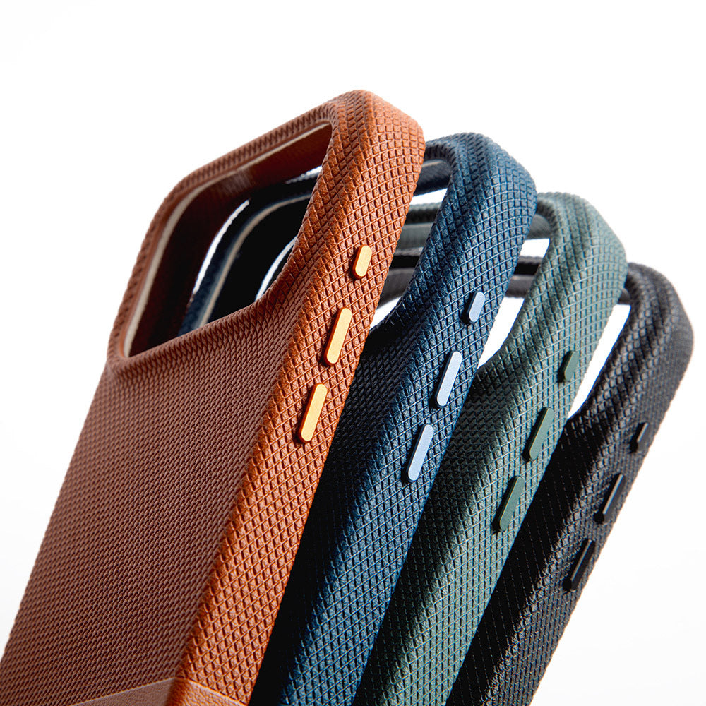 Apple iPhone 17 Pro Kılıf M-safe Şarj Özellikli Deri Dokulu Native Union RE Classic Serisi Kapak