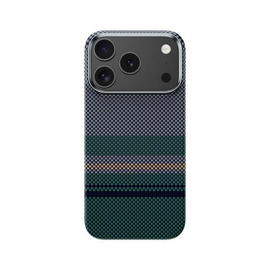 Apple iPhone 17 Pro Kılıf M-safe Şarj Özellikli Karbon Fiber Tasarımlı Benks Aurora ArmorPro Kevlar Kapak Yeşil