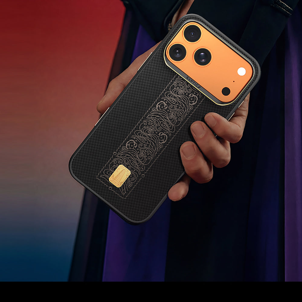Apple iPhone 17 Pro Kılıf M-safe Şarj Özellikli Raptic Aramid Dual Rise Serisi 24 Ayar Altın Kaplamalı Karbon Kapak