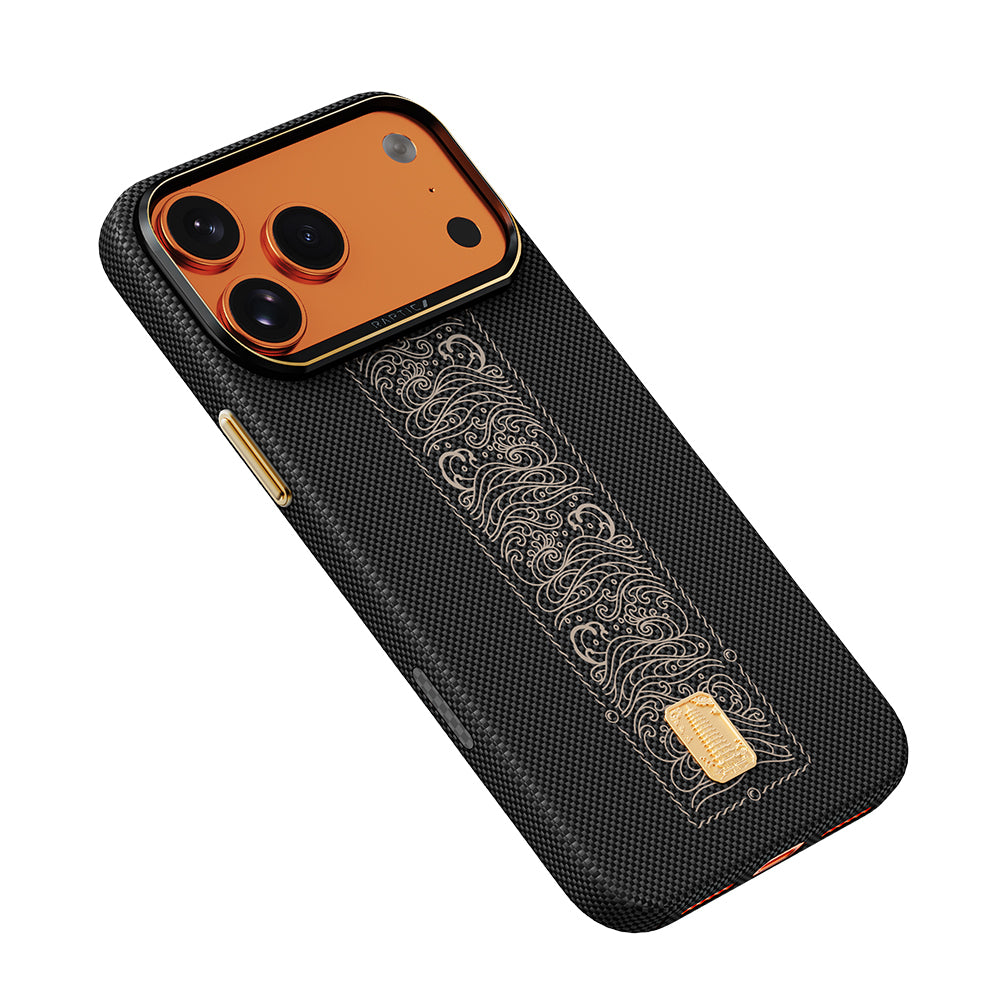 Apple iPhone 17 Pro Kılıf M-safe Şarj Özellikli Raptic Aramid Skin Rise Serisi 24 Ayar Altın Kaplamalı Karbon Kapak