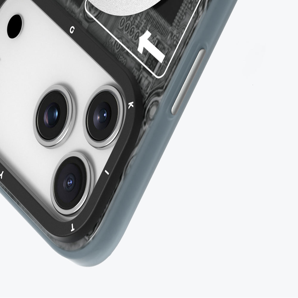 Apple iPhone 17 Pro Max Kılıf M-safe Şarj Özellikli Kamera Denetim Butonlu Youngkit Technology Serisi Kapak Turuncu