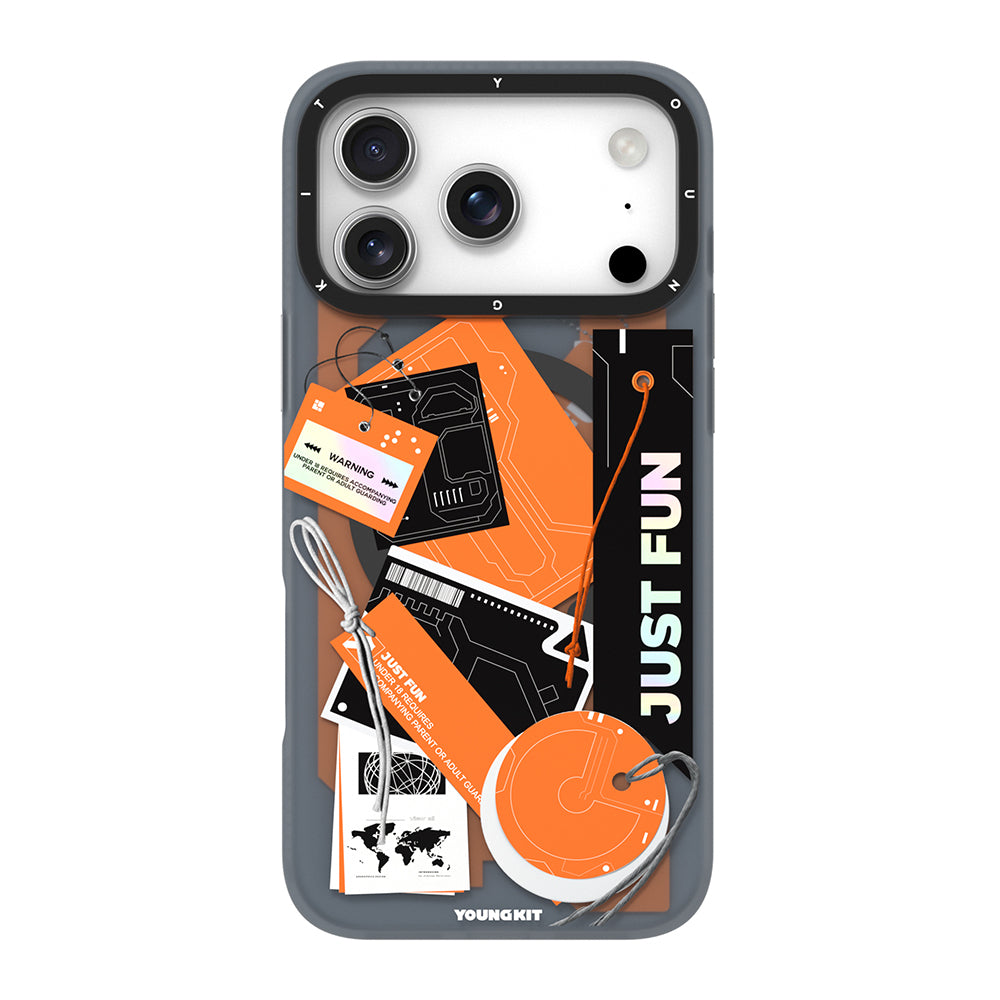 Apple iPhone 17 Pro Max Kılıf M-Safe Şarj Özellikli Youngkit Different Dimension Serisi Kapak Gri