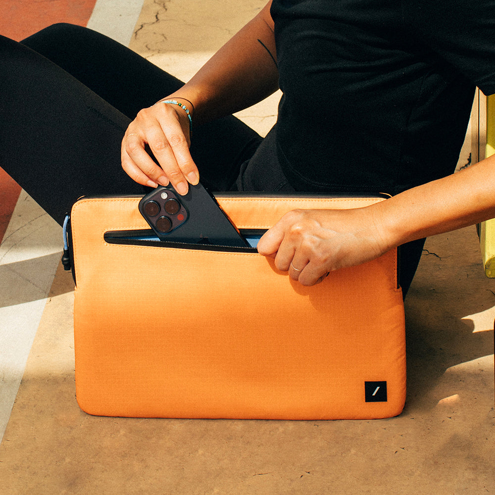 Native Uninon Ultralight Sleeve Serisi Su Geçirmez Ripstop Kumaş 15 inç Macbook Çantası