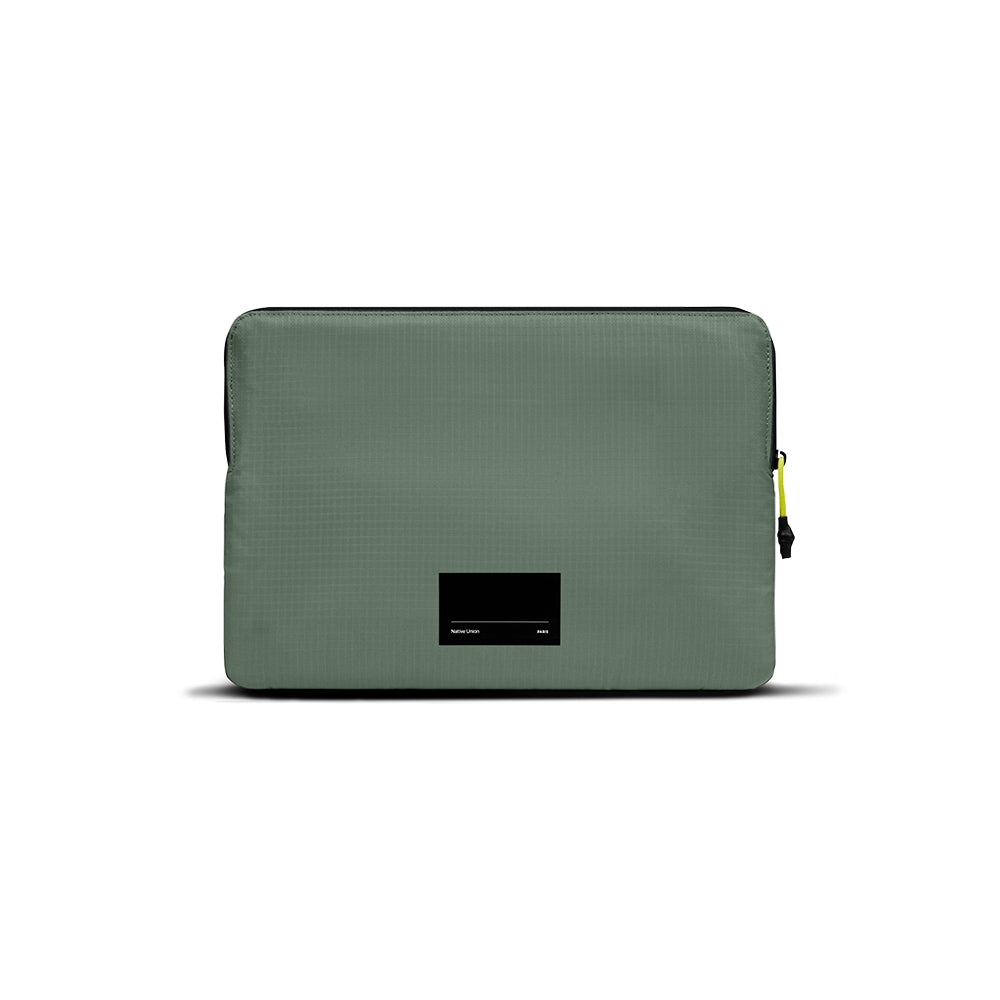 Native Uninon Ultralight Sleeve Serisi Su Geçirmez Ripstop Kumaş 16 inç Macbook Çantası