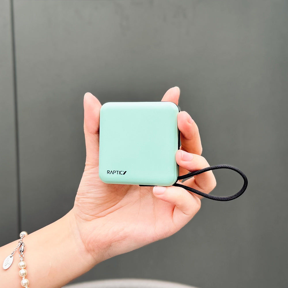 Raptic Lightning ve Type-C Kablolu Dijital LED Göstergeli Askılı Powerbank 5000mAh Kompakt ve Taşınabilir Tasarım Yeşil