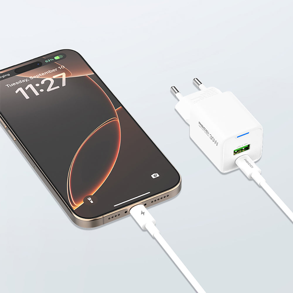 Recci RC107E Type-C PD & USB-A GaN Teknolojili Hızlı Şarj Başlığı 30W Beyaz