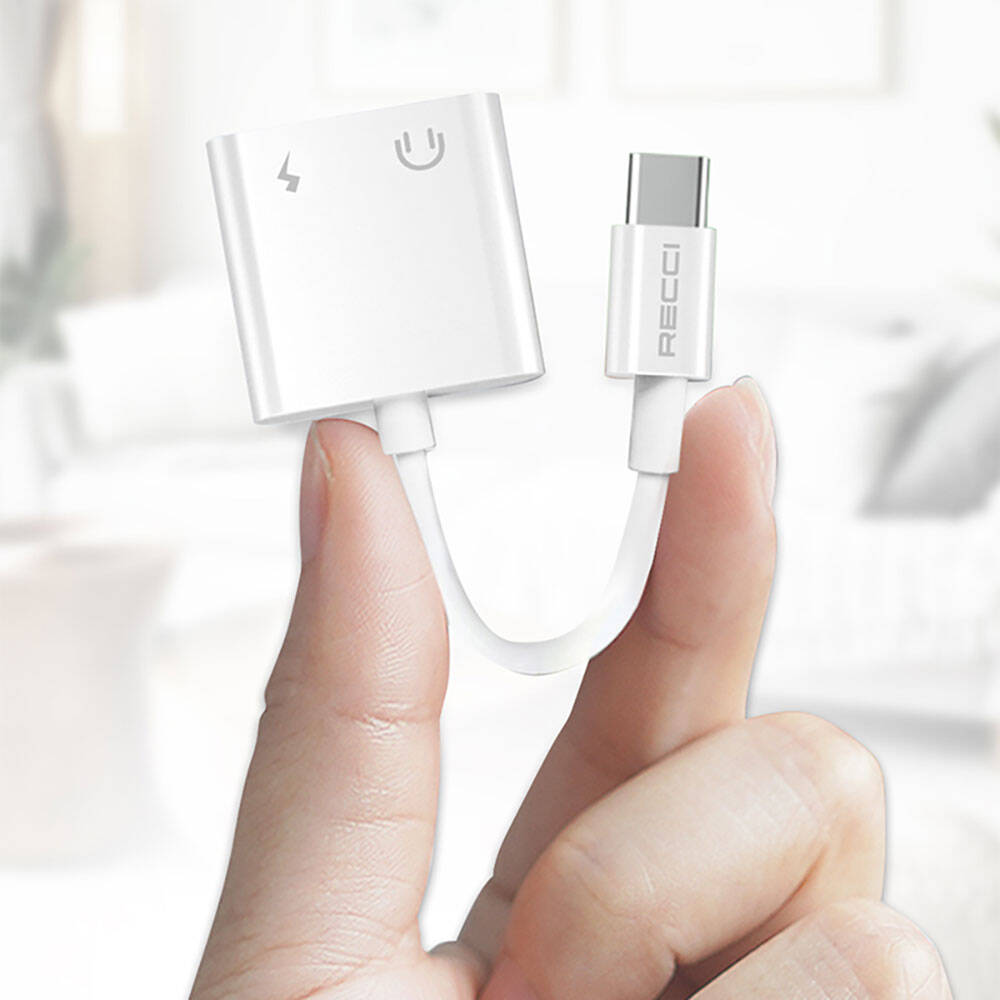 Recci RDS-A08 Type-C PD 3.0 2in1 Şarj ve Ses Adaptörü Beyaz